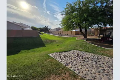7011 W Mercer Lane, Peoria, AZ 85345 - Photo 34