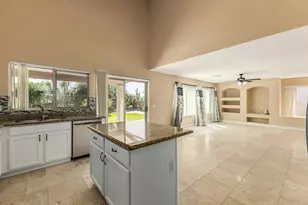 10441 E Hillery Dr, Scottsdale, AZ 85255 - Photo 16