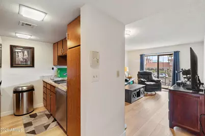 3033 E Devonshire Avenue #2009, Phoenix, AZ 85016 - Photo 1