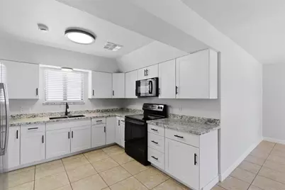 6622 W Peck Drive, Glendale, AZ 85301 - Photo 10