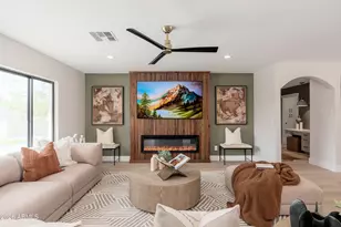 13634 N 51st Pl, Scottsdale, AZ 85254 - Photo 6