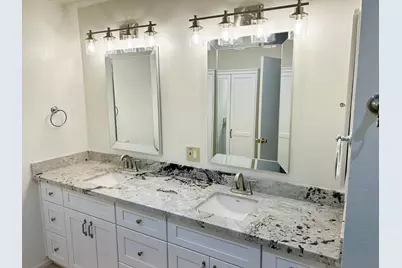 2601 E Cinnabar Avenue, Phoenix, AZ 85028 - Photo 22