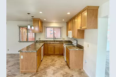 2601 E Cinnabar Avenue, Phoenix, AZ 85028 - Photo 6