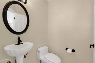 1334 W Sandpiper Dr, Gilbert, AZ 85233 - Photo 40