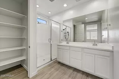 1642 W Monte Way, Phoenix, AZ 85041 - Photo 12