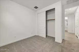 1642 W Monte Way, Phoenix, AZ 85041 - Photo 16