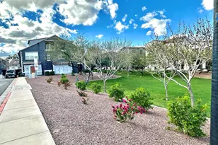 2264 E Huntington Dr, Phoenix, AZ 85040 - Photo 32