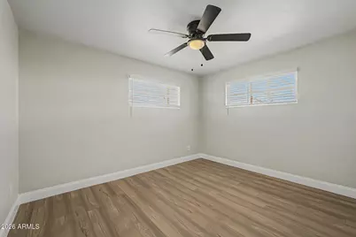5702 N 22nd Drive, Phoenix, AZ 85015 - Photo 18