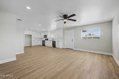 5702 N 22nd Drive, Phoenix, AZ 85015 - Photo 6