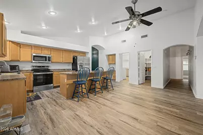 9581 W Ruth Avenue, Peoria, AZ 85345 - Photo 2