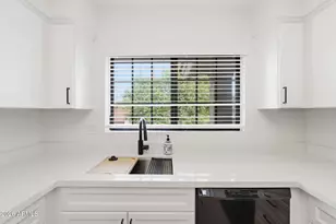 11515 N 91st St, Scottsdale, AZ 85260 - Photo 14