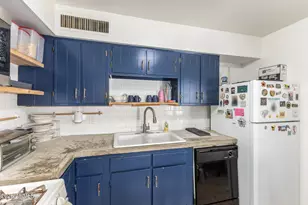 2347 W Poinsettia Dr N, Phoenix, AZ 85029 - Photo 10