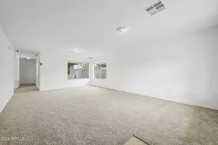 134 W Desert Ln, Phoenix, AZ 85041 - Photo 4