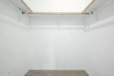 134 W Desert Lane, Phoenix, AZ 85041 - Photo 18