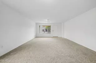 134 W Desert Ln, Phoenix, AZ 85041 - Photo 6