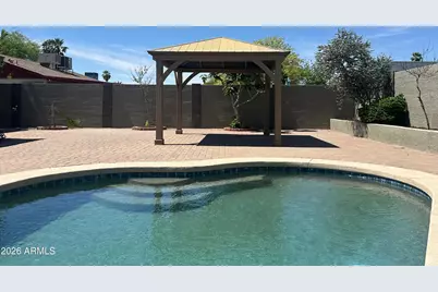 4832 W Purdue Avenue, Glendale, AZ 85302 - Photo 2