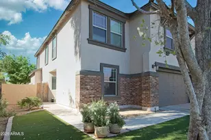 13507 W San Juan Ct, Litchfield Park, AZ 85340 - Photo 2