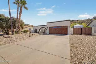 1633 W Evans Dr, Phoenix, AZ 85023 - Photo 2