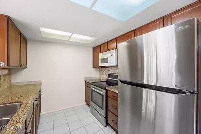 21007 N Sunglow Drive, Sun City West, AZ 85375 - Photo 12