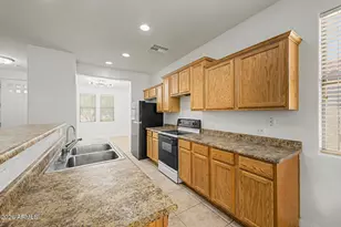 137 N 107th Dr, Avondale, AZ 85323 - Photo 12