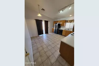 11202 W Turney Avenue, Phoenix, AZ 85037 - Photo 4