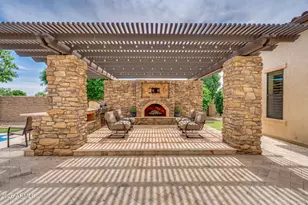 2471 E Robin Ct, Gilbert, AZ 85296 - Photo 44