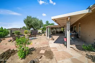 12222 N Mission Dr N, Sun City, AZ 85351 - Photo 24