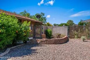 12222 N Mission Dr N, Sun City, AZ 85351 - Photo 4