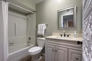 10013 W Lakeview Cir N, Sun City, AZ 85351 - Photo 10
