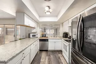 10604 N 50th Ave, Glendale, AZ 85304 - Photo 12