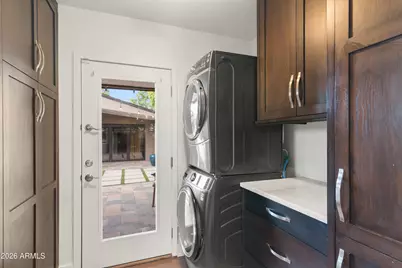 526 W Windsor Avenue, Phoenix, AZ 85003 - Photo 16