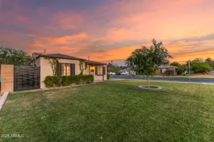 2001 N Laurel Ave, Phoenix, AZ 85007 - Photo 2