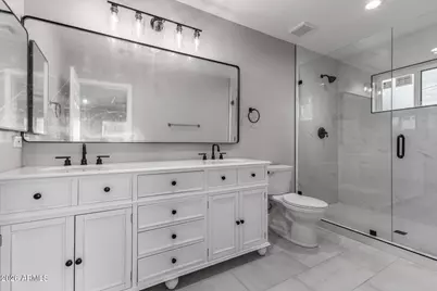 2001 N Laurel Avenue, Phoenix, AZ 85007 - Photo 18