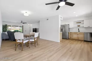 19814 N Pine Springs Dr, Sun City, AZ 85373 - Photo 10