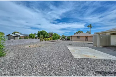 11084 W Timberline Drive, Sun City, AZ 85351 - Photo 18
