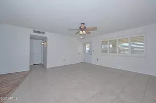 11084 W Timberline Dr, Sun City, AZ 85351 - Photo 4