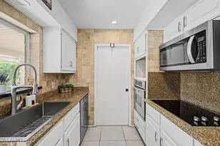 777 Leisure World, Mesa, AZ 85206 - Photo 2