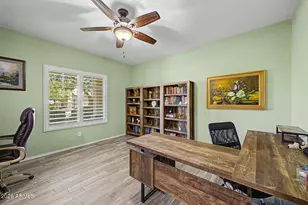 10847 E Thatcher Ave, Mesa, AZ 85212 - Photo 26