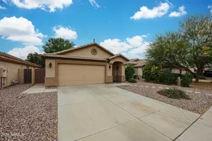 10379 W Tonopah Dr, Peoria, AZ 85382 - Photo 2