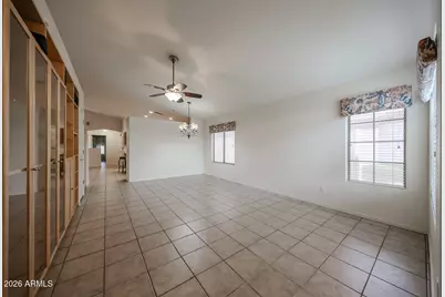 10379 W Tonopah Drive, Peoria, AZ 85382 - Photo 4