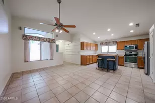 10379 W Tonopah Dr, Peoria, AZ 85382 - Photo 12