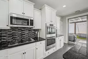 20730 W Park Meadows Dr, Buckeye, AZ 85396 - Photo 10