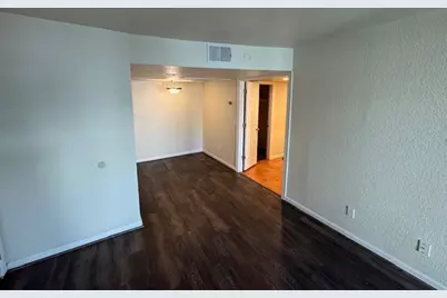 740 W Elm Street #214, Phoenix, AZ 85013 - Photo 2