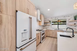 10012 N 76th Pl, Scottsdale, AZ 85258 - Photo 8