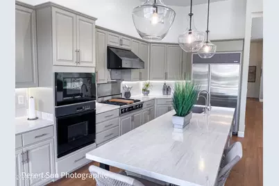 10192 E Bayview Drive E, Scottsdale, AZ 85258 - Photo 12