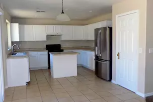 2047 W Vineyard Plains Dr, Queen Creek, AZ 85142 - Photo 2
