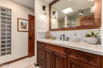 8132 E Del Barquero Drive, Scottsdale, AZ 85258 - Photo 24