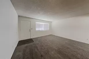 7034 W Purdue Ave, Peoria, AZ 85345 - Photo 6