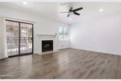 7813 W Dreyfus Drive, Peoria, AZ 85381 - Photo 8