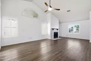 7813 W Dreyfus Dr, Peoria, AZ 85381 - Photo 14